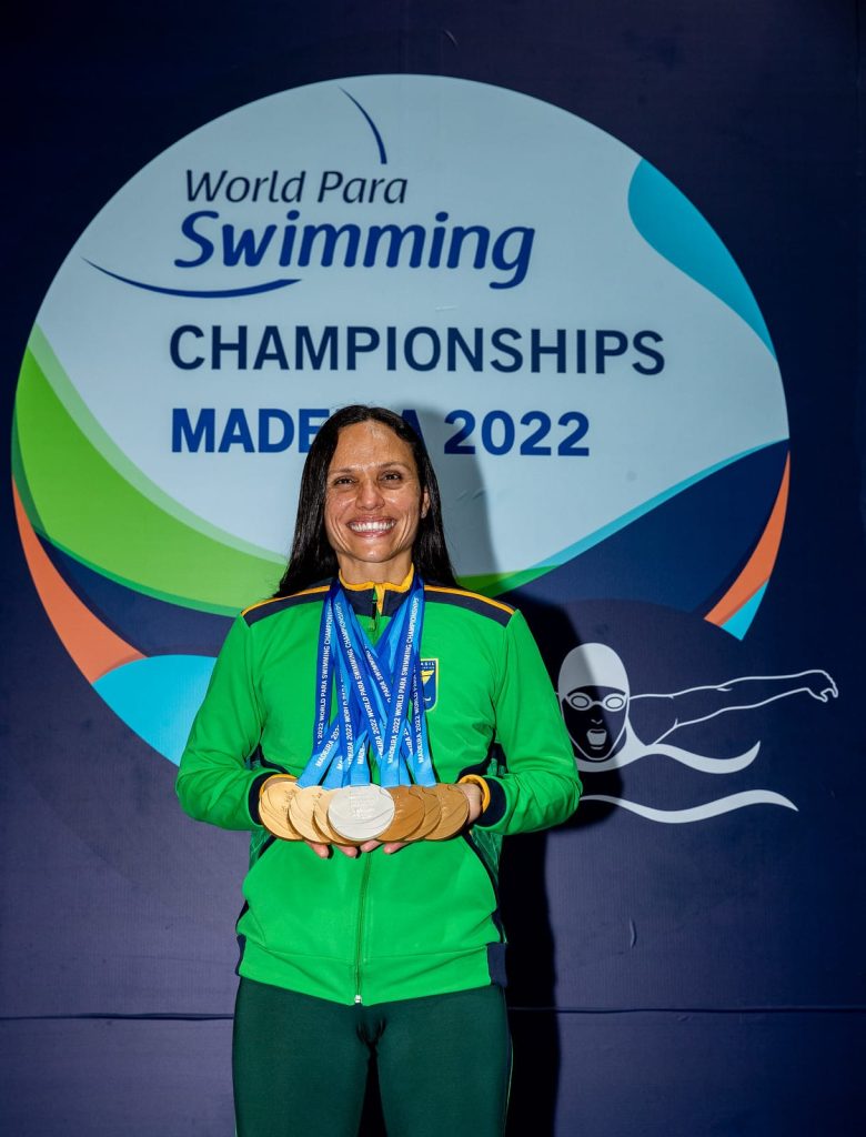 Nadadora Carol Santiago candidata a medalha nas Paralimpíadas 2024